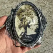 VTG? Victorian Ornate Standing Oval Picture Frame Metal Silver Floral 3.5x5 LN