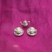 Dollhouse Teapot & Teacups w/ Saucers 1:12 Scale NEW