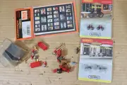 HORNBY GAUGEMASTER MERIT BYCYLES TROLLEY PEOPLE STATION ACCESSORIES nt