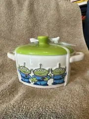 Rae Dunn X Pixar Disney PREPARE TO BE CHOSEN Aliens Mini Baking Crock NWT