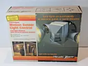 New HEATH-ZENITH Motion Sensor Security Light Control Infrared Two Head SL5410A
