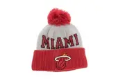 New Era NBA Tip Off 2023 Miami Heat Knitted Bobble Beanie (Red/Grey) (One Size)