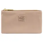 MIU MIU 5MB040 金屬LOGO拉鍊卡片零錢包.淺駝