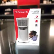 Frigidaire Retro 1 Cup Single Serve Coffee Maker & Travel mug Ground coffee New