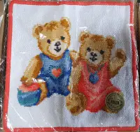 在飛比找Yahoo!奇摩拍賣優惠-全新德國 FEILER 小熊手帕.小方巾