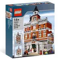 在飛比找蝦皮購物優惠-LEGO 樂高 10224 街景系列 市政廳 絕版商品