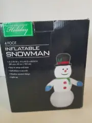 LIVING SOLUTIONS 2012 Holiday 4 ft Inflatable Snowman