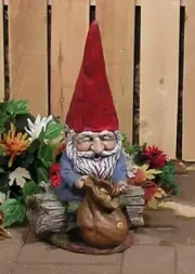 5013 Tomte Nisse Garden Gnome Gold Bag Latex Fiberglass Production Mold Concrete