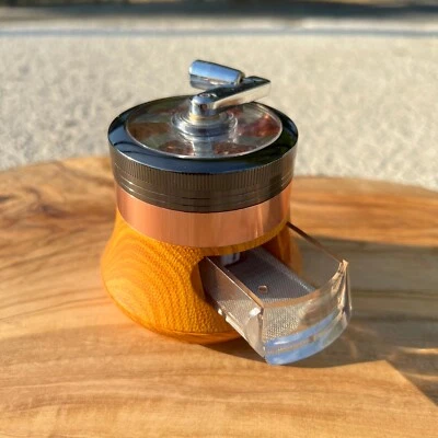 2.5 inch Hand Cranked Herb Grinder Spice Crusher