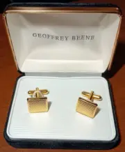 GEOFFREY BEENE CUFF LINKS SQUARE DIAGONAL GOLDEN NEW WITH BOX