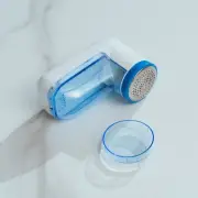 NEW! Fabric Shaver and Lint Remover, Fuzz Sweater Clothing Restorer Batt Fresh