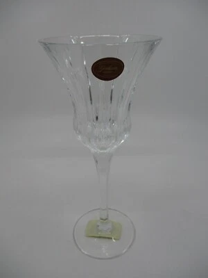 GORHAM TRIUMPH WINE GLASS - 8 1/4" x3 5/8" 0106F