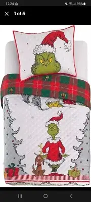 Franco The Grinch by Dr. Seuss Twin Quilt & Sham Set