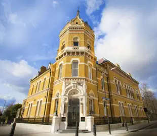 蘭斯伯里古蹟飯店Lansbury Heritage Hotel