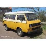 Revell 1/24 Model Set VW T3 Bus Plastic Model Kit [67706]