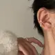 【Oni 歐妮】波浪珍珠 不對稱耳骨夾式耳環無耳洞耳扣耳夾耳窩夾(1個入)