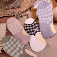 在飛比找ETMall東森購物網優惠-韓國可愛卡通格子女甜美夏季船襪