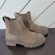 NEW Steve Madden Mayslie Womens Taupe Suede Leather Chealsea Ankle Boots Size 7
