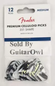 Fender Medium zebra Guitar Picks 351 celluloid 1980351202 NEW