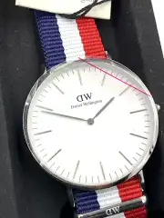 Daniel Wellington Watch DW00100017 RedWhtBlu-NylonBand White-Dial 42mm New box
