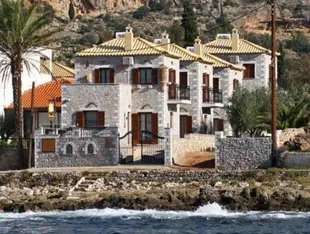 Pleiades Traditional Seaside Villas