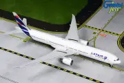 1:400 GeminiJets LATAM BOEING B777-300ER Airplane Diecast Plane Aircraft Model