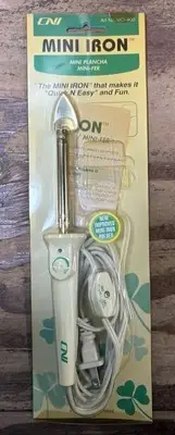 Clover Mini Iron For Sewing, Quilting & Crafting Mic-900 New ⭐️⭐️