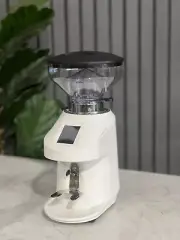 QUAMAR NEMO-Q ELECTRONIC ESPRESSO COFFEE GRINDER BRAND NEW WHITE HOME CAFE LATTE