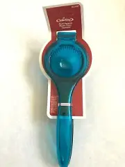 Kitchen Lemon Lime Fruit Hand Plastic Press Juicer Squeezer Random Color Picked*