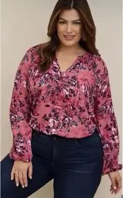 Torrid Blouse Size 2 (2X) Pink Floral Print GEORGETTE PUFF SLEEVE PEASANT Fairy