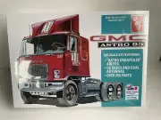 AMT GMC Astro 95 1/25 Model Kit Sealed