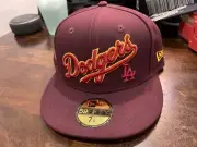New Era Los Ángeles Dodgers Fitted Hat - Size 7 7/8