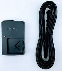 在飛比找Yahoo!奇摩拍賣優惠-全新 原廠座充 SONY BC-CSN (裸裝) 充電器 N