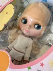 Neo Blythe Superior Skate Date toy character DOLL collection Takara White Japan
