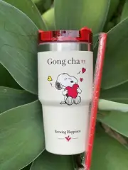 Gong cha x Peanuts Snoopy White/Red Tumbler- Large 700ml Cup
