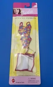 Barbie Sun & Sea Fashion Clothing Silver Swimsuit Sunglasses Wrap 68085 NIB 2001