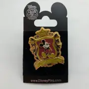 Disney Walt Disney World Mickey Mouse 1971 Crest Shield 3D Collectible Pin