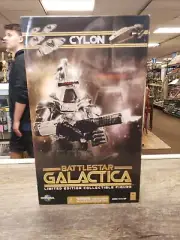 Battlestar Galactica Limited Edition Cylon Centurion Majestic Studios 2006 NIB