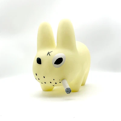 SMORKIN' LABBIT Glow in the Dark 10" Frank Kozik Kidrobot GITD 05 Smoking Rabbit