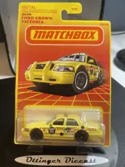 2020 Matchbox 2006 Ford Crown Victoria Taxi #10 Pale Yellow - TARGET RETRO GPJ12