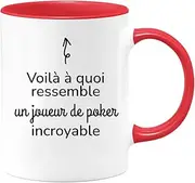 quotedazur - Voil Quoi Seems Un Joueur de Poker Incredible Mug - Poker Player Gift - Birthday Gift Idea - Idea For An Original Attention Poker Player - Red