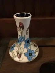 MOORCROFT POTTERY "FLY AWAY HOME" VASE 93/8 NIB (B)