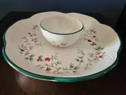 Pfaltzgraff Winterberry 2 Piece Chip & Dip Set Christmas