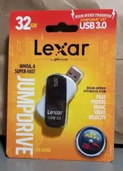 Lexar 32 GB JumpDrive S37 USB 3.0 - USB Stick Flash Drive - NEW Black/White
