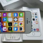 IPHONE5/5S 哀鳳5S I5 I5S 蘋果5 蘋果5S APPLE/蘋果 二手 正品 附配件 光遇 傳說 遊戲機