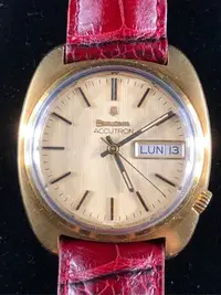 在飛比找Yahoo!奇摩拍賣優惠-寶露華18K金音叉錶 Bulova accutron