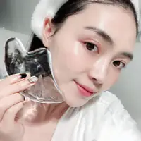 在飛比找Yahoo!奇摩拍賣優惠-美摯顏MISSZHANG水晶刮痧板V臉神器refa替代提拉臉