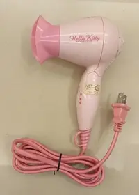 在飛比找Yahoo!奇摩拍賣優惠-Hello Kitty 折疊式迷你吹風機 HTR-639