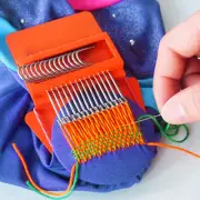 Small Weaving Loom Kit Mini Darning Loom with 5 Rubber Bands Speed Weave GrToN
