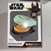 STAR WARS The Mandalorian Child Baby Yoda Grogu 4” Mini Waffle Maker DISNEY NEW